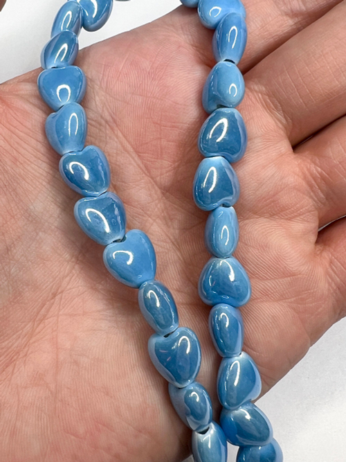 Керамические бусины Сердце, 10/13/15 мм, на нитке 32 см