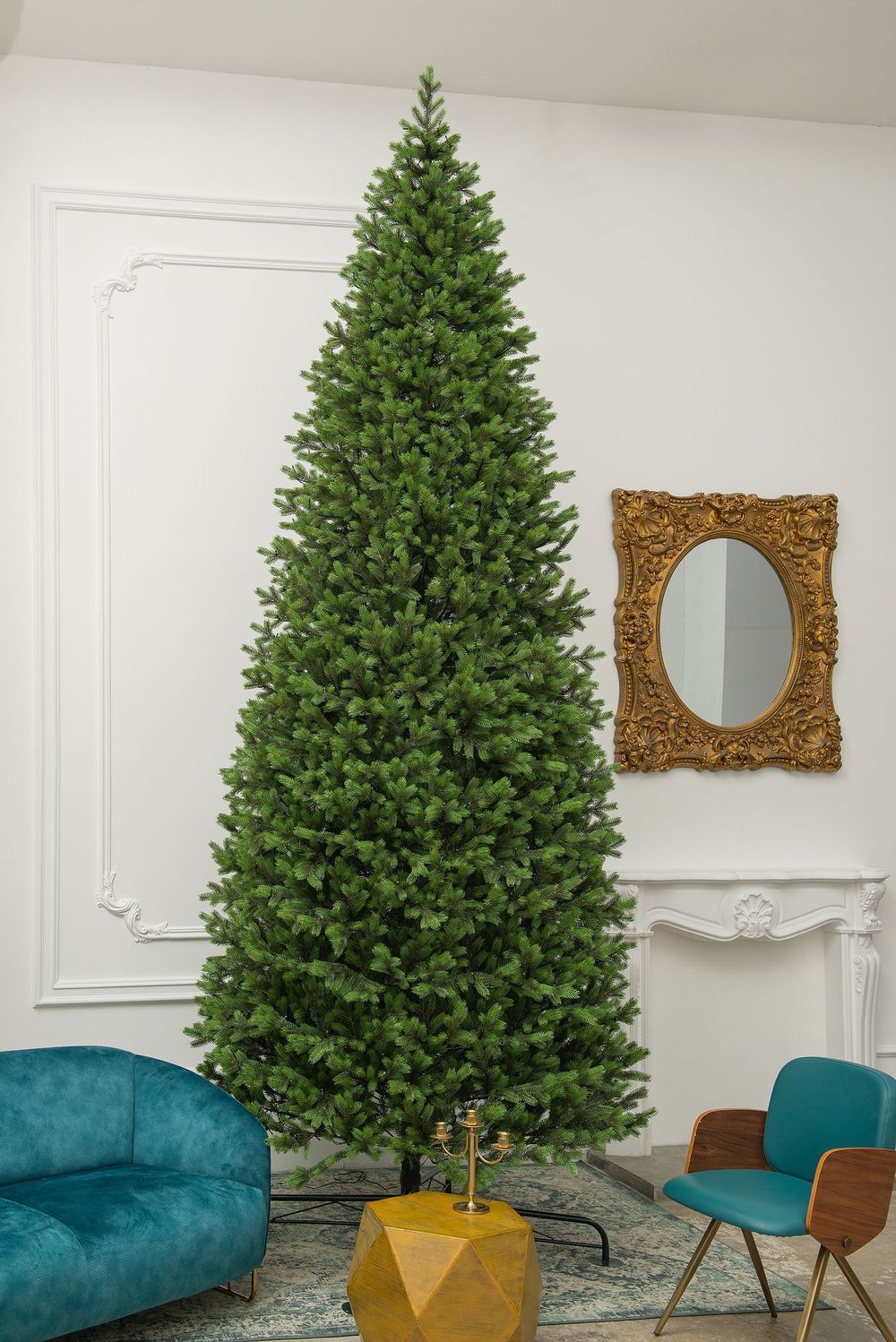 высокая новогодняя елка