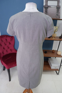 Платье Class International серое 48 размер