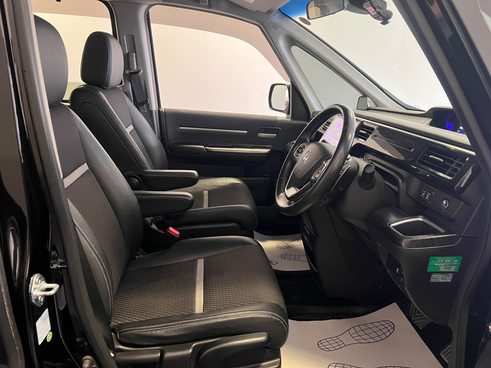 Honda Stepwgn, 2017 год