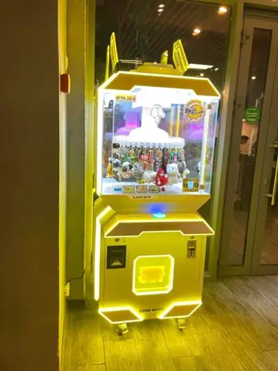 Призовой автомат «Космозаяц» с купюроприемником