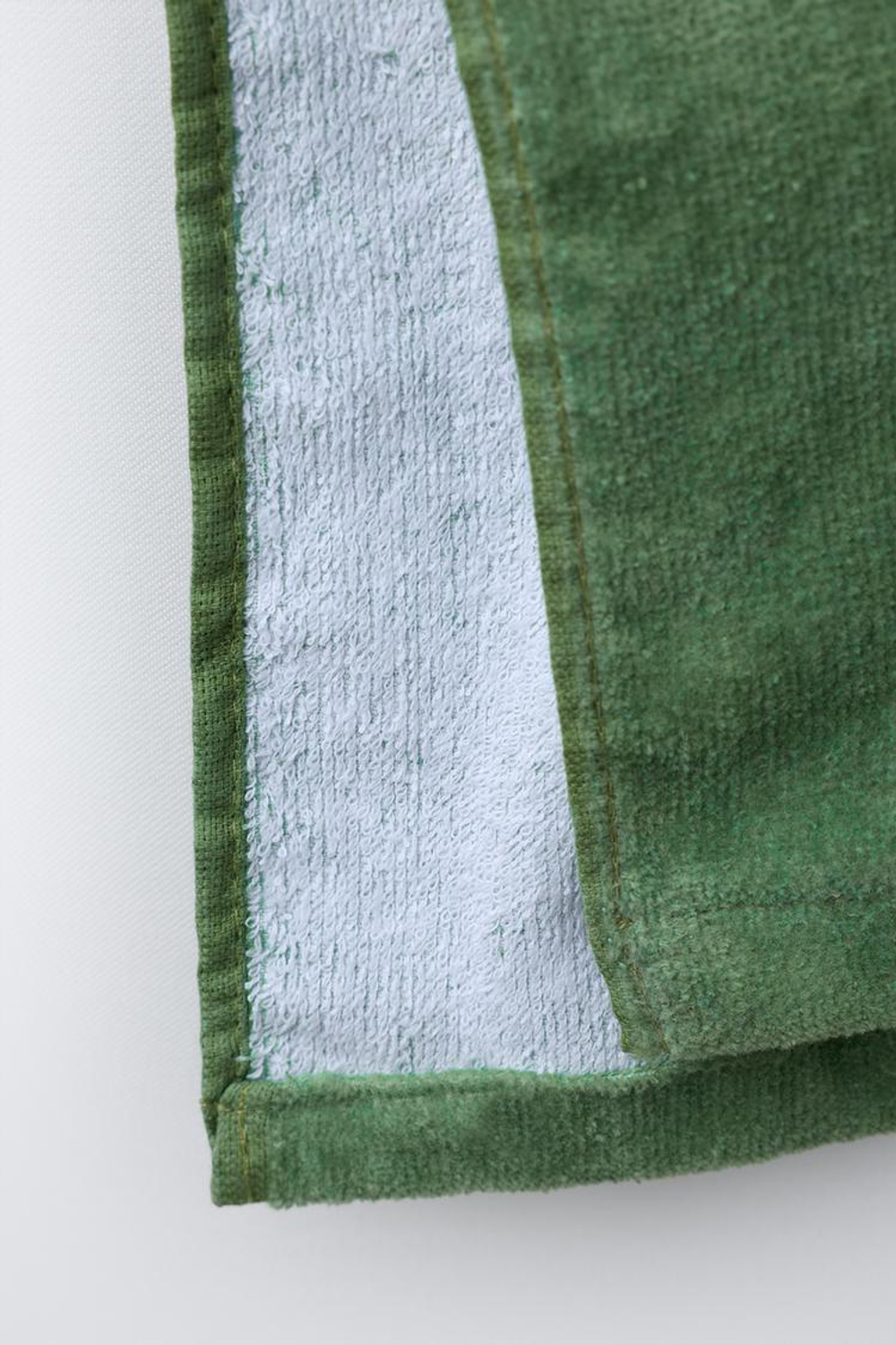 ZARA ПОНЧО-ПОЛОТЕНЦЕ MINECRAFT © MOJANG AB., ЗЕЛЕНЫЙ