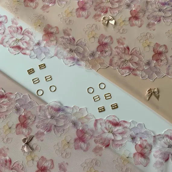 Вышивка на сетке розовая/цветочная 18 см, Китай