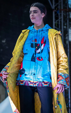 Худи "Миро синий", по мотивам абстрактной живописи Жоан Миро