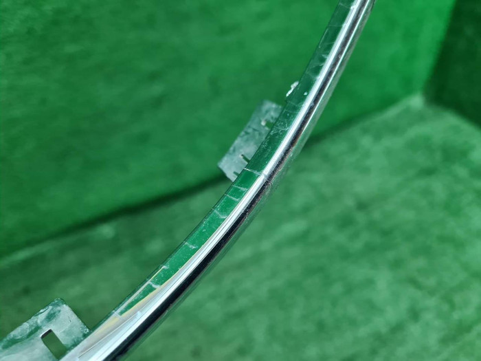 Молдинг решетки радиатора Mercedes E W213 (16-21)