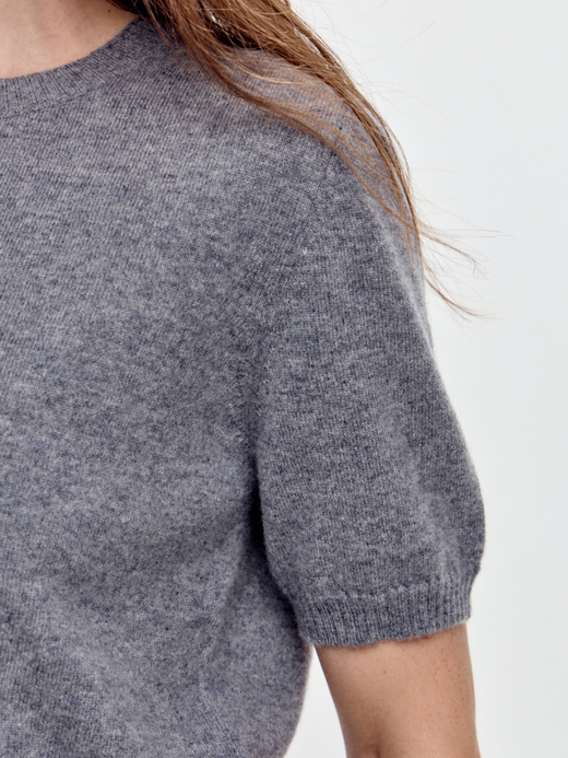 Кашемировая футболка