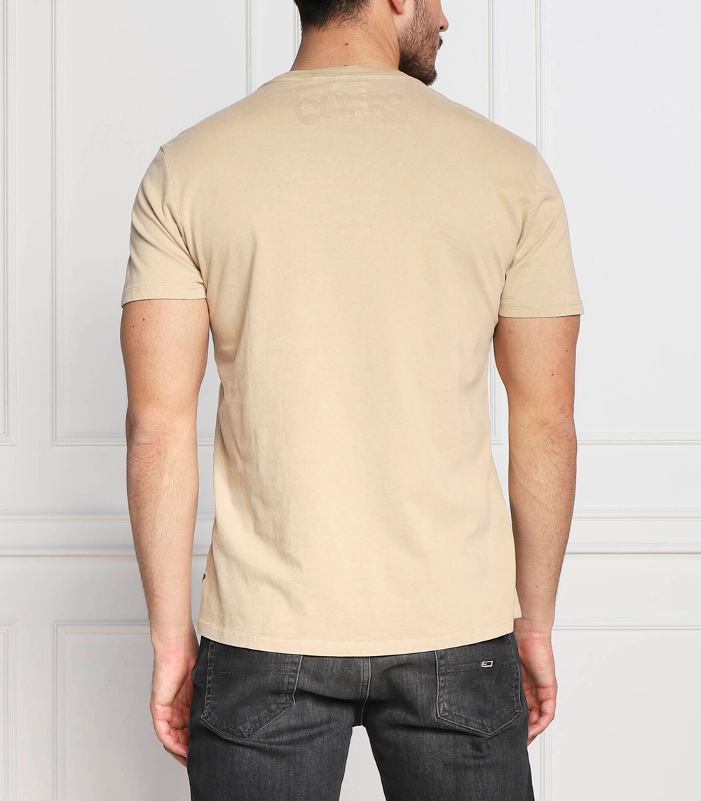 футболка police love GUESS - песочный(M3RI77 KBDL0)