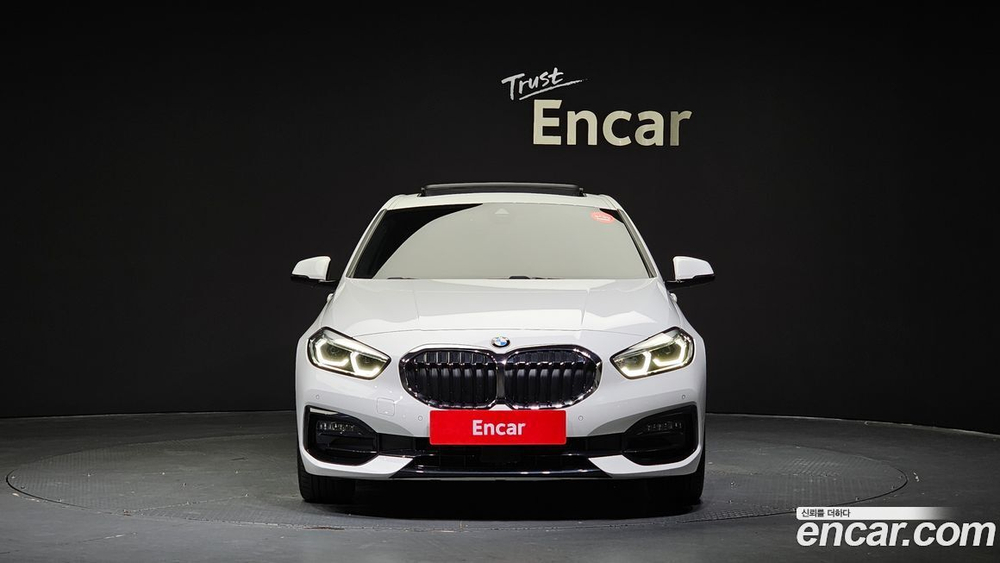 BMW 1 Series (F40) 120i Sports (08.2021)