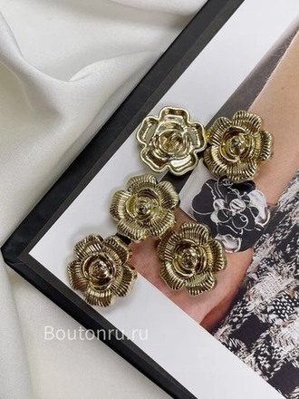 Пуговицы Шан. золотистые в форме цветка