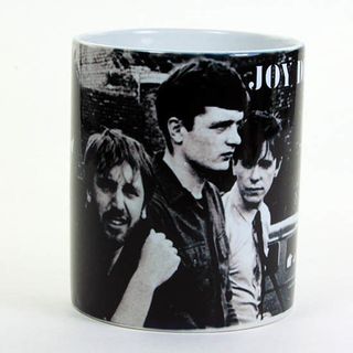 Кружка Joy Division группа на фоне машины (832)