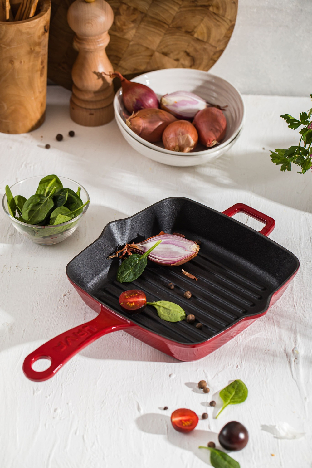 Сковорода-гриль квадратная LAVA 20см 1л красная