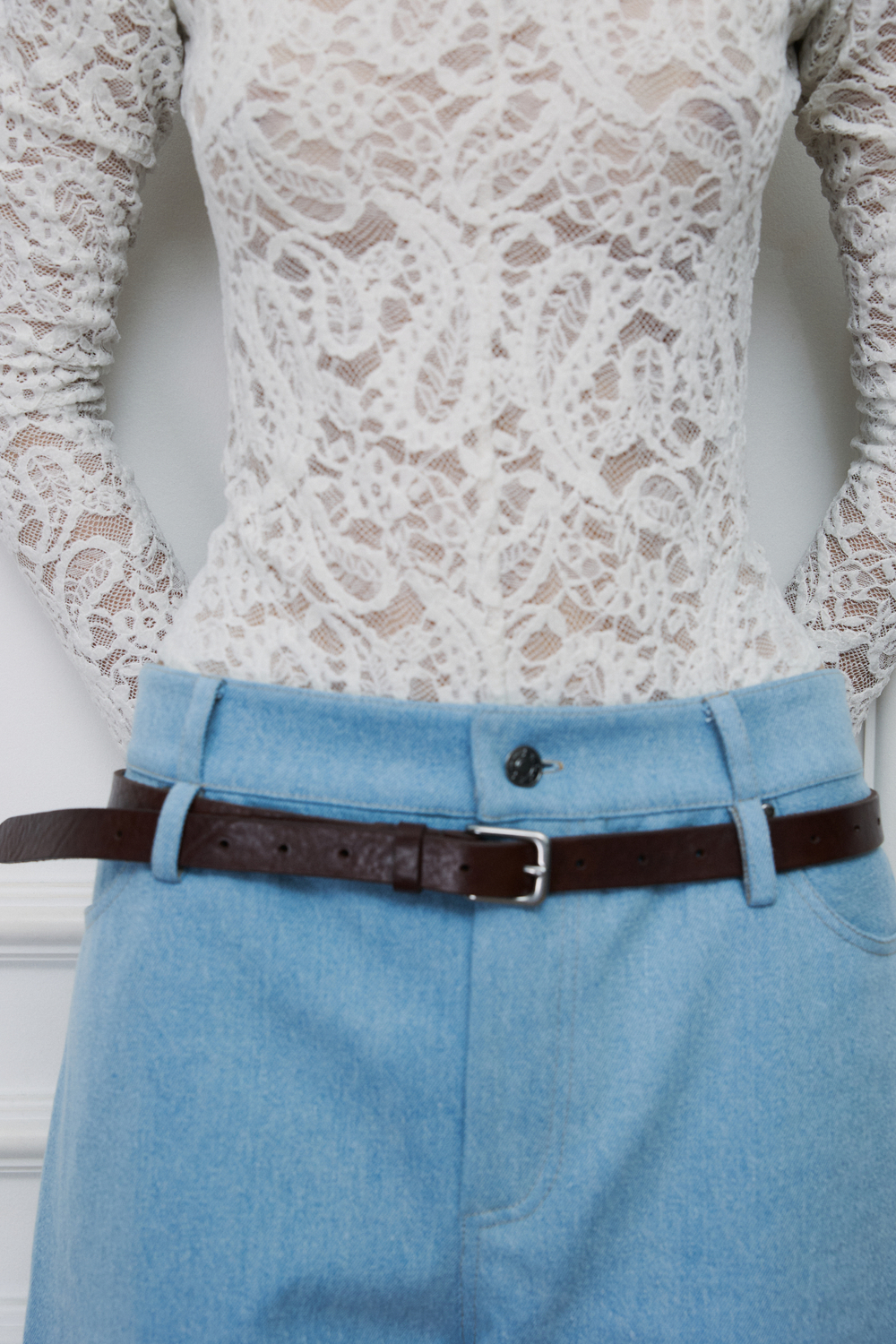 Джинсы багги