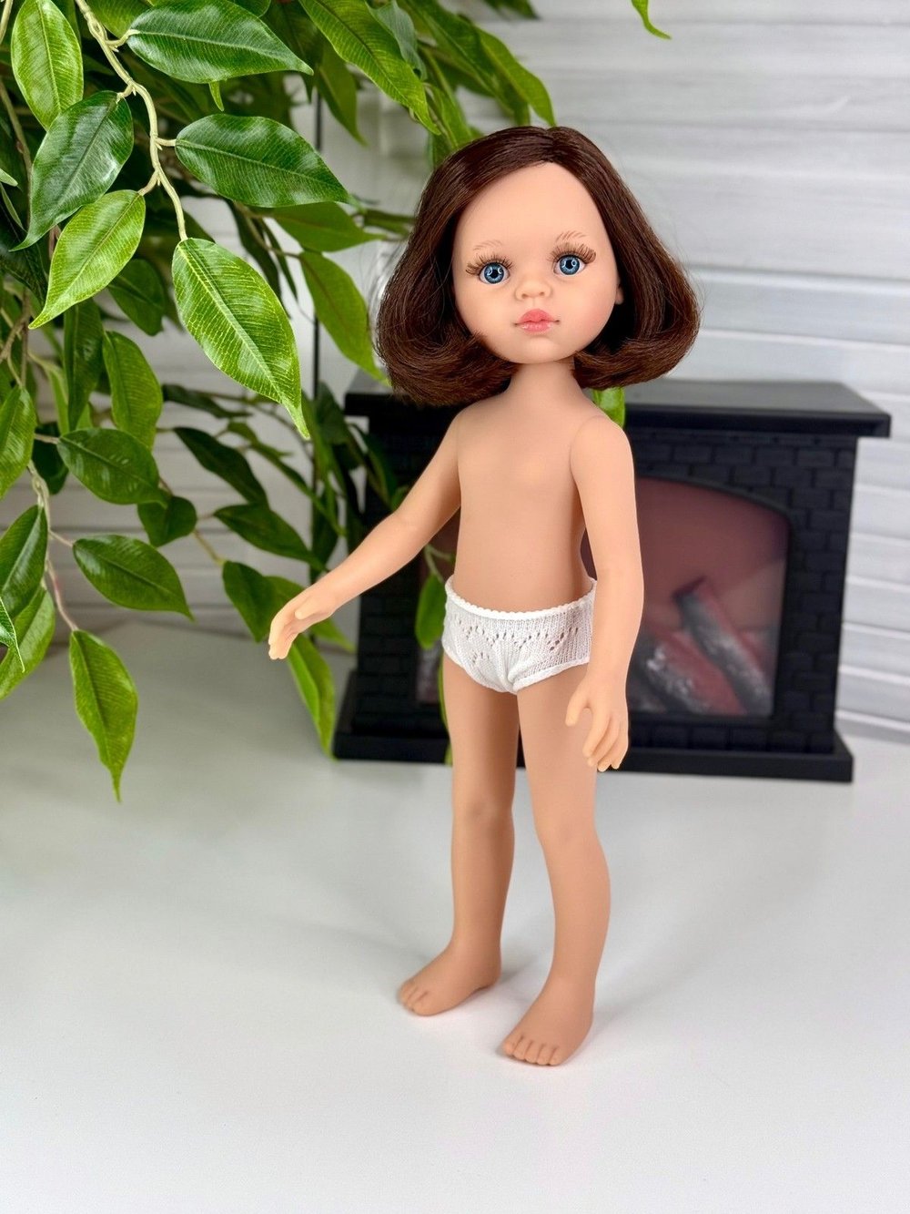 Кукла для девочки 32см Габриэла виниловая (04676)