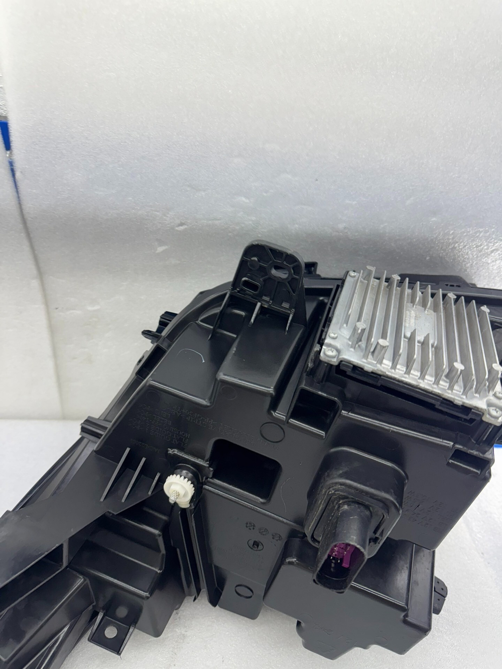 Оригинальная LED-фара для JAC Refine RF8