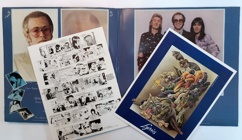 Elton John Captain Fantastic And The Brown Dirt Cowboy (US 1975, два буклета и постер)