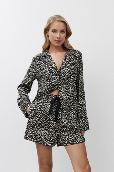 LEONA Пижама женская с шортами