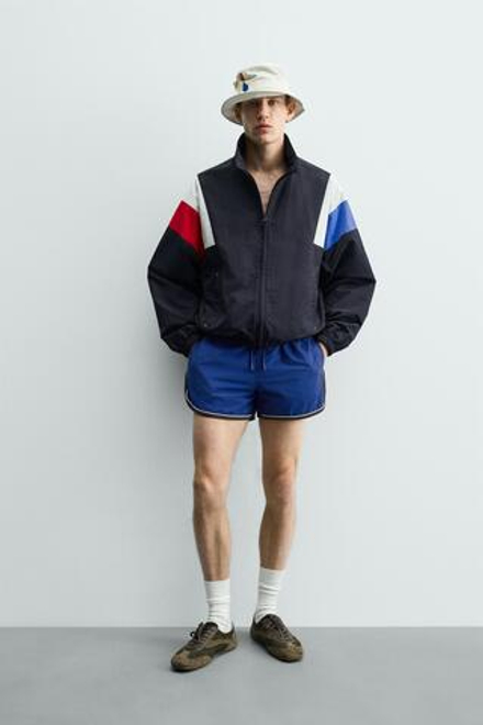 ZARA КУРТКА В СТИЛЕ РЕТРО ИЗ ВЫСОКОТЕХНОЛОГИЧНОЙ ТКАНИ COLOR BLOCK, МОРСКОЙ СИНИЙ