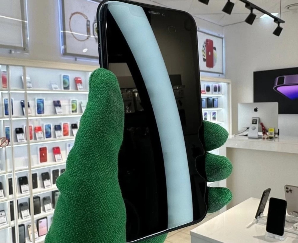 iPhone XR, 128 ГБ б/у