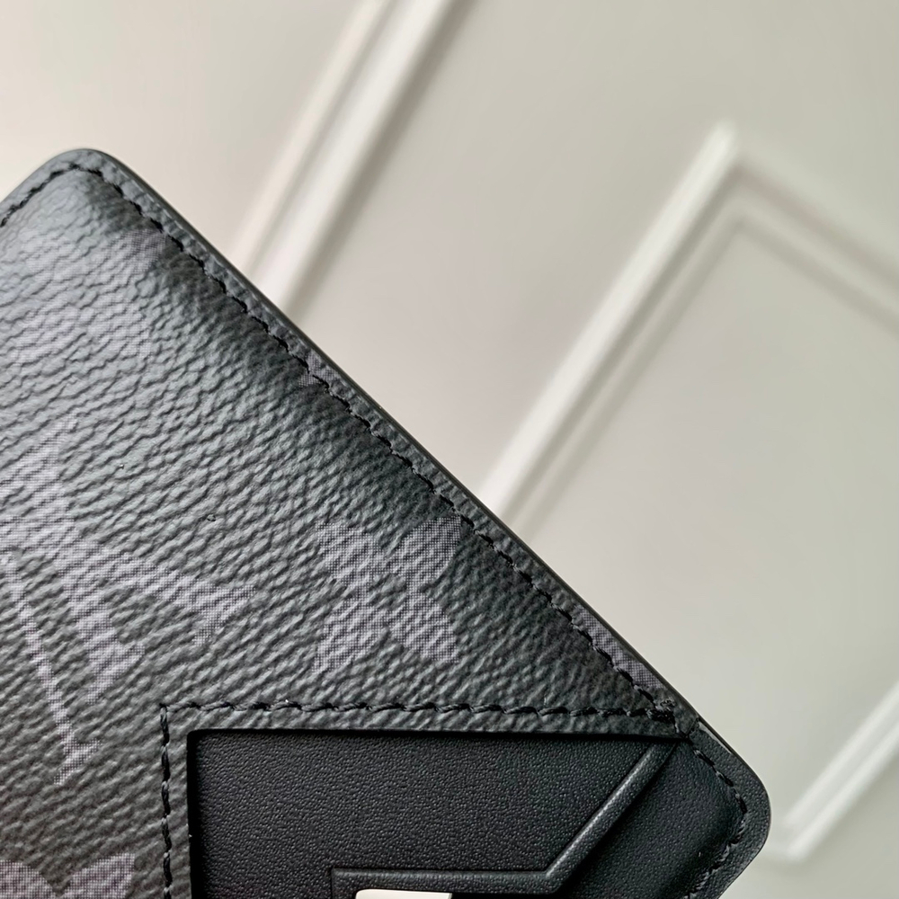 Louis Vuitton Porte Cartes Magnet