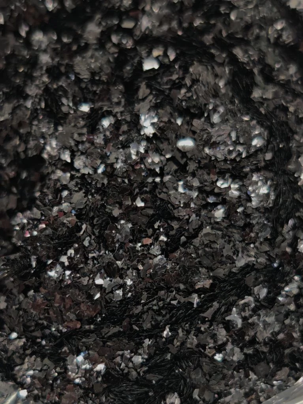 Хлопья - слюда 88302 Чёрный прозрачный глянец - для литья изделий и творчества