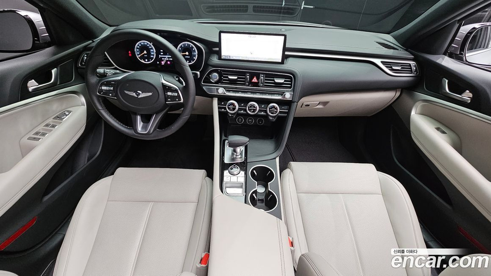 Genesis The New G70 Бензин 2.0T 4WD (08.2022)
