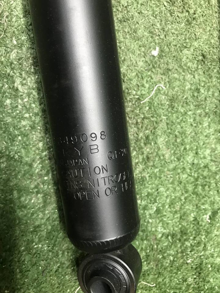 Амортизатор задний Hyundai Solaris 1 (10-17) KYB