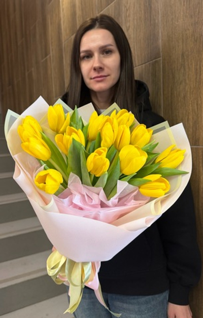 Желтые тюльпаны 💛
