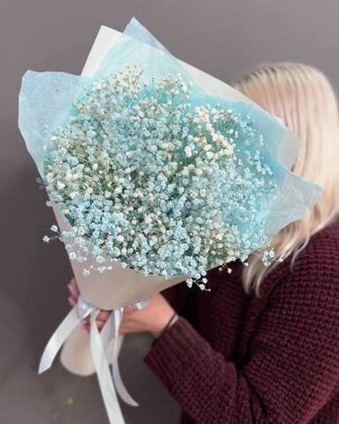Букет из цветной гипсофилы