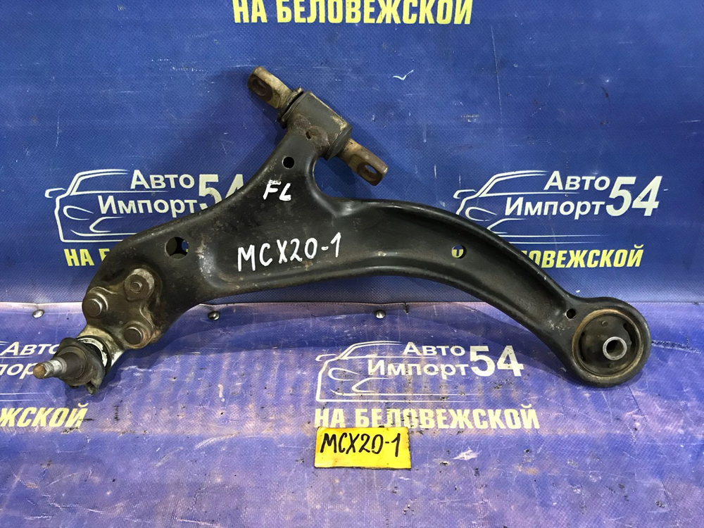 Рычаг передний левый TOYOTA PRONARD 2000