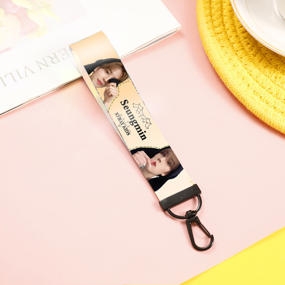 Брелок-ленточка "Стрей Кидс / Stray Kids"