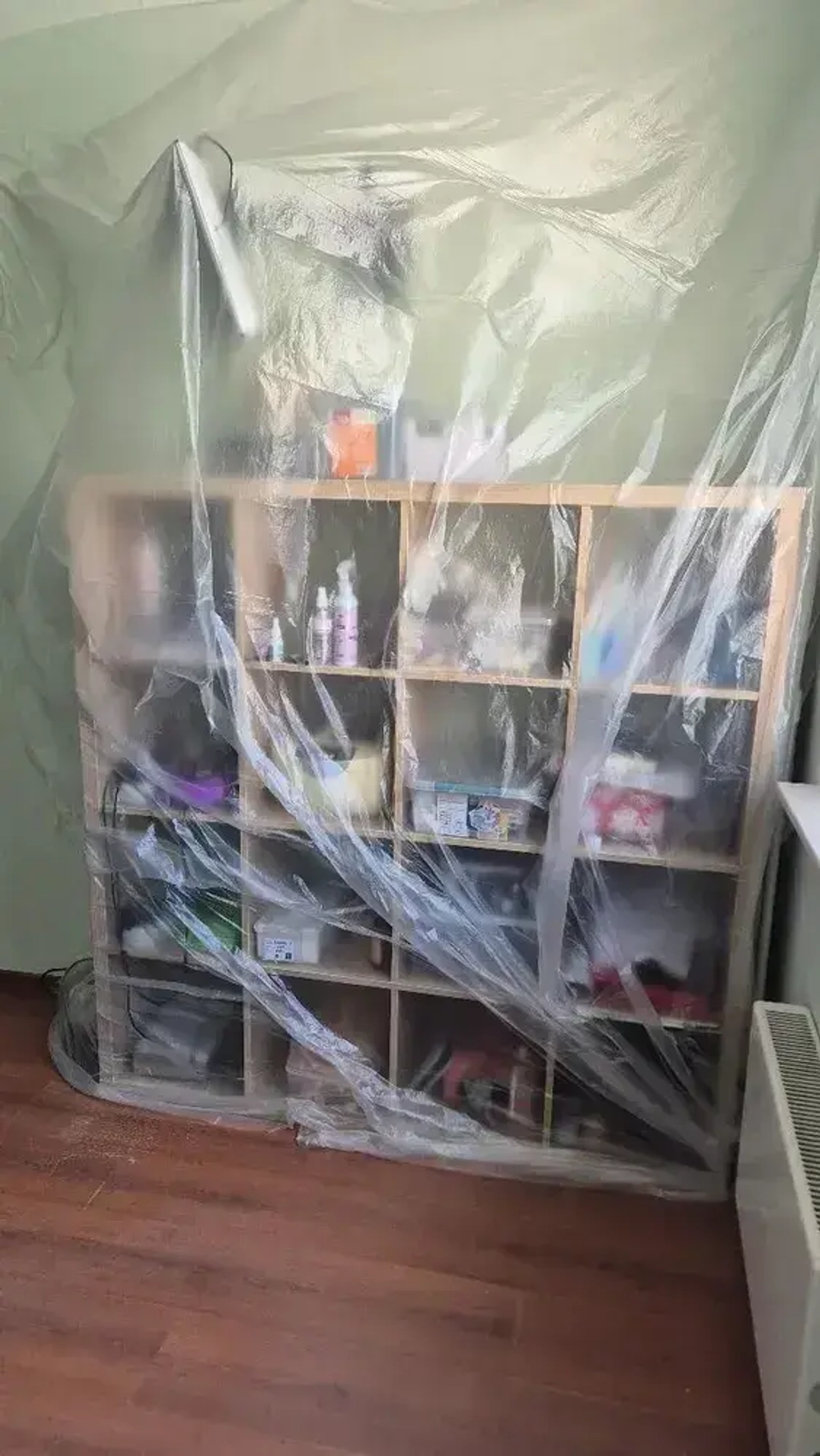 Плёнка укрывная защитная с малярной лентой UNIBOB 2,7 м X 20 м, 10 мкм Пленка укрывная для ремонта и мебели, защитная пленка, полиэтиленовая