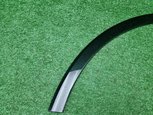 Расширитель передний левый Bentley Bentayga 15-нв