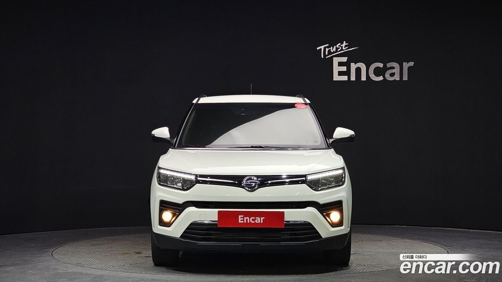 KG Mobility (Ssangyong) Very New Tivoli Бензин 1.5 2WD (11.2020)