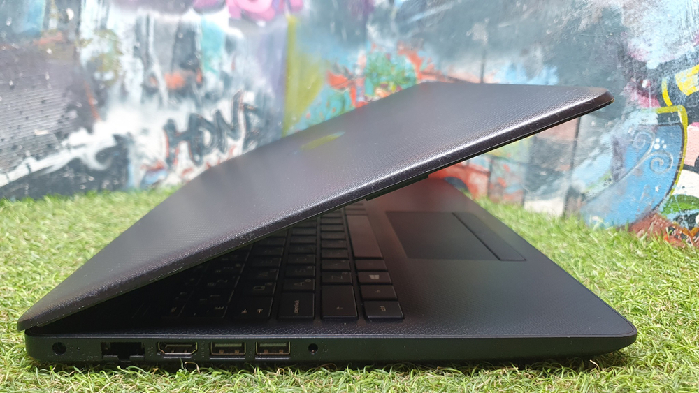 Ноутбук HP A6/8Gb/Radeon 530 2Gb/FHD/15-db0461ur 8TY70EA/Windows 10