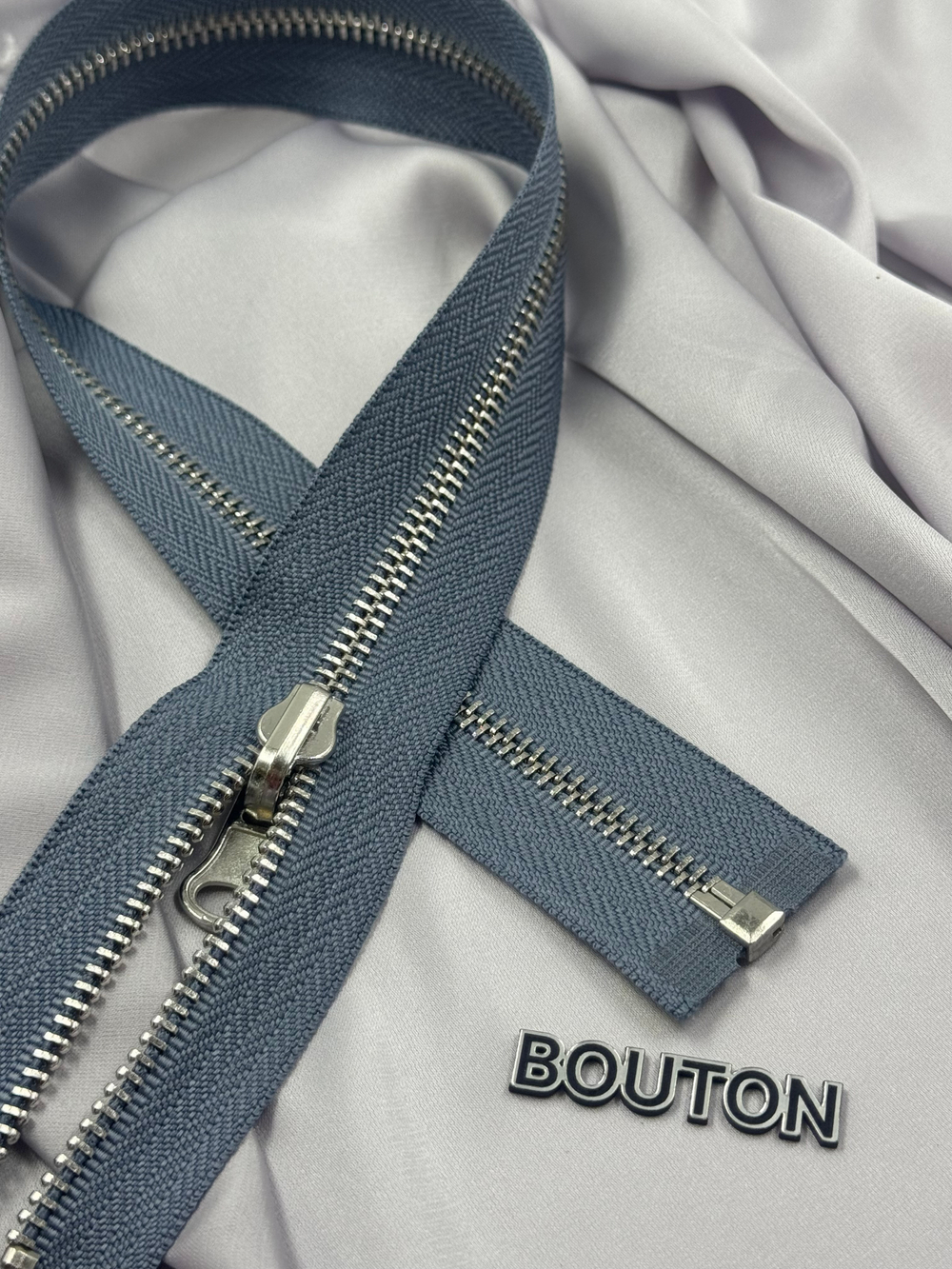 Молния серо-голубая серебро с перекидным бегунком