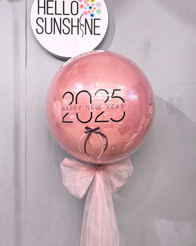 Кристальный гигант с огромным бантом