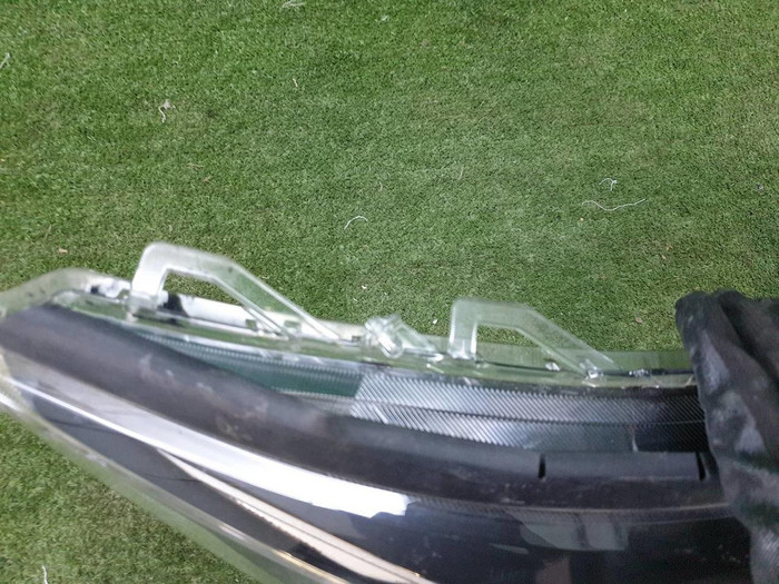 Стекло фары правое Toyota RAV4 5 XA50 (2018-н.в.)