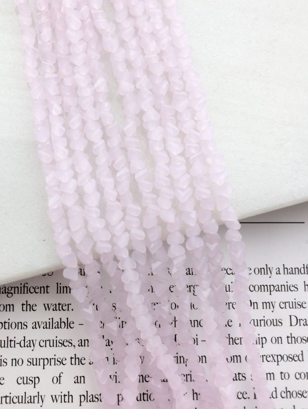 Бусины алмазное стекло 4мм, розовый матовый