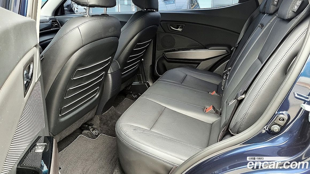 KG Mobility (Ssangyong) Very New Tivoli Дизель 1.6 2WD (08.2019)
