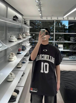 Футболка Balenciaga