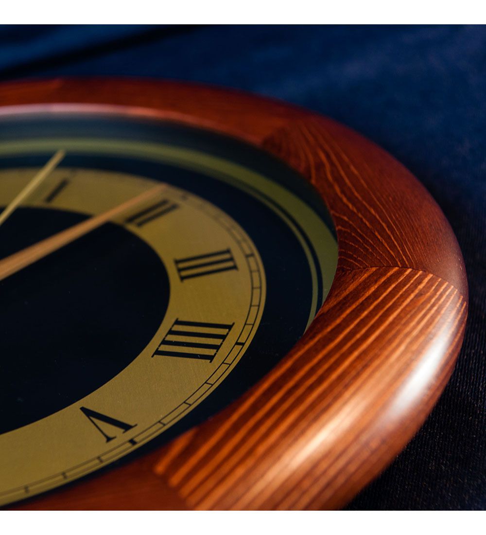 SLT-141 Часы настенные «САЛЮТ КЛАССИКА»