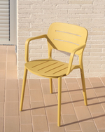 Садовый стул Morella из горчичного пластика