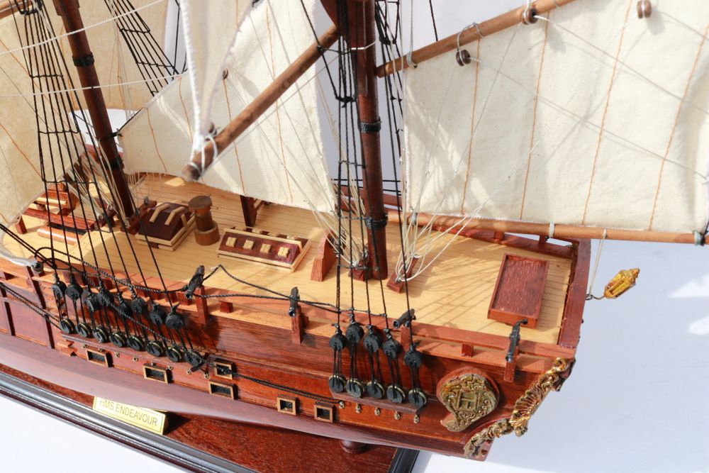 Van Der Heijden Модель парусника "HM Bark Endeavour", Англия