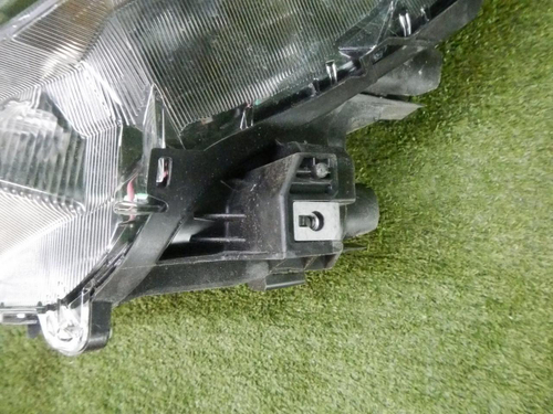Фара левая Toyota Rav 4 CA40 (2015-2019) LED