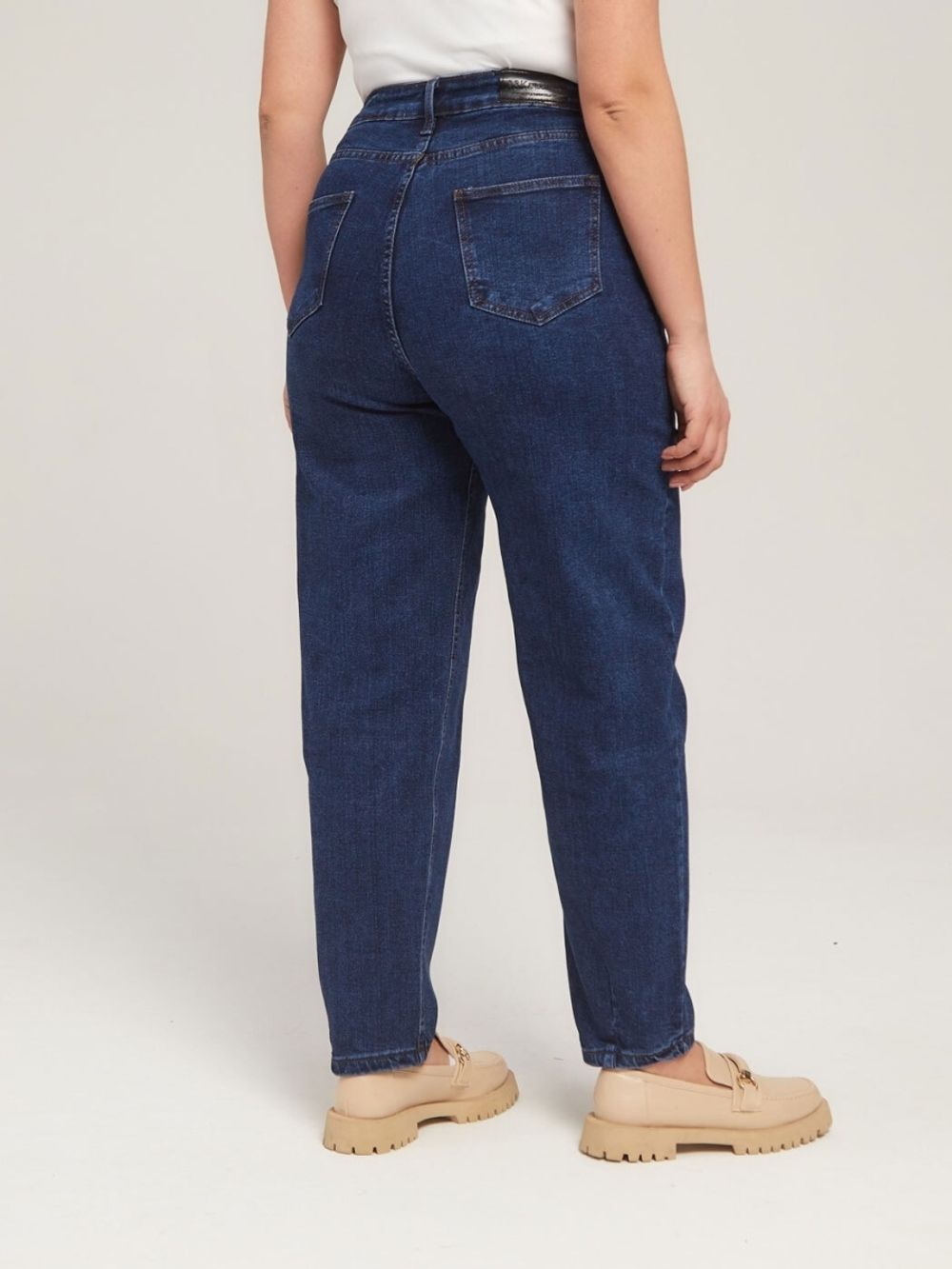 Джинсы бананы