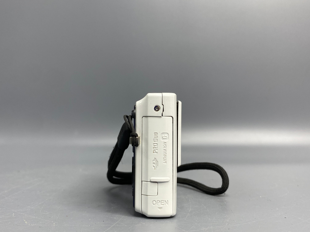 Sony Cyber-shot DSC-T20