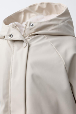ZARA ПРОРЕЗИНЕННАЯ КУРТКА WATER REPELLENT С ЭФФЕКТОМ МЕХА, ЭКРЮ