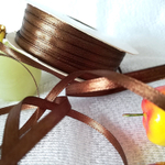 Лента атласная коричневая 3 мм.