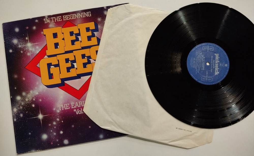 Винтажная виниловая пластинка LP Bee Gees In The Beginning The Early Days Vol. 1 (UK 1978)