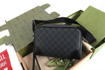 Мессенджер-Сумка через плечо Gucci Small Emblem